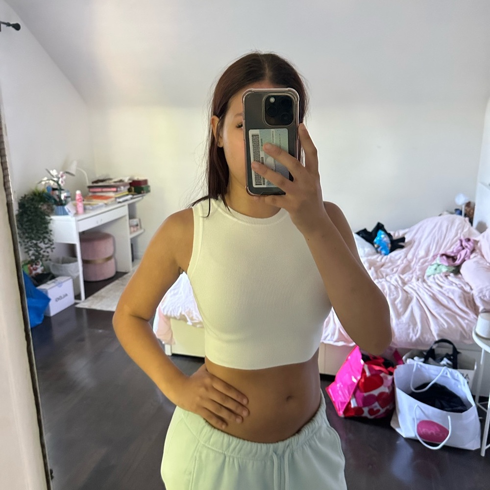 Zara Cream Sleeveless Fitted Crop Top